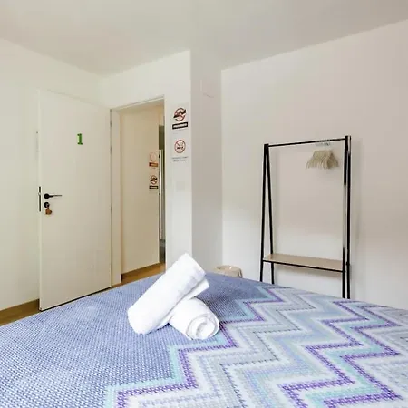 Dos Lucas Semesterbostad Oros Bajo